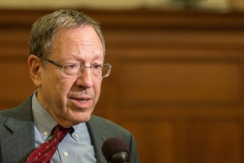 Liberal MP Irwin Cotler said the amount of evidence that has come to light on illegal organ harvesting in China requires the regime prove it is not killing Falun Gong adherents for their organs. (Matthew Little/The Epoch Times)