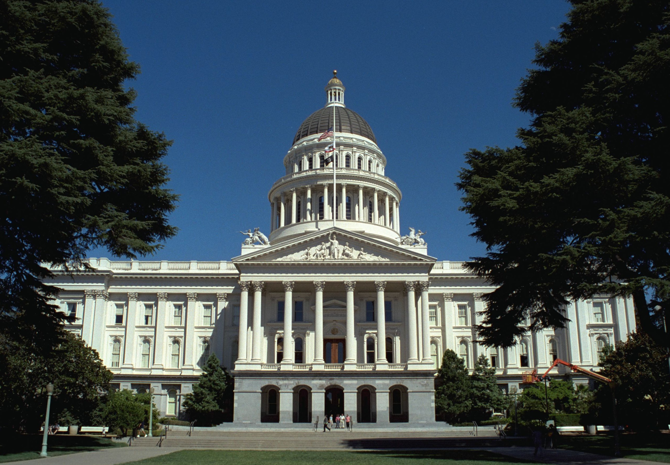 california-pass-senate-joint-resolution-10-for-falun-gong-friends-of