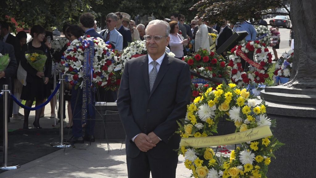 Friends Of Falun Gong Honors Victims Of Communism - Friends Of Falun Gong